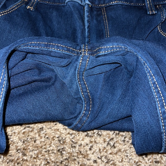 Old Navy Rockstar Super Skinny - Picture 3 of 3